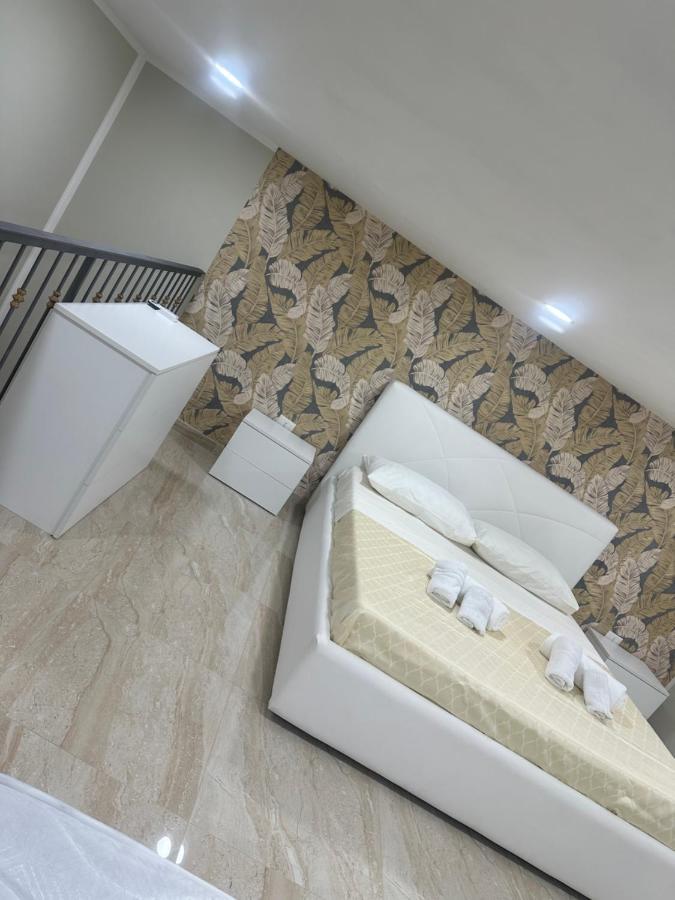 A.D.M Bed and Breakfast Napels Buitenkant foto